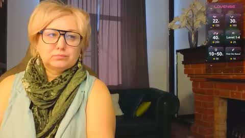 marta_wils online show from October 27, 2025, 3:32 am