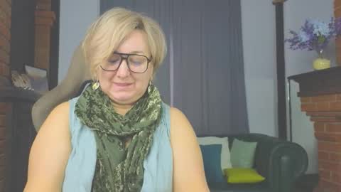 marta_wils online show from November 11, 2025, 3:28 am