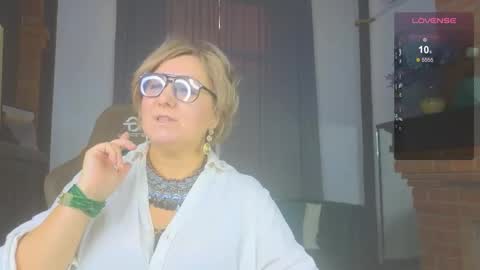 marta_wils online show from November 20, 2025, 3:28 am