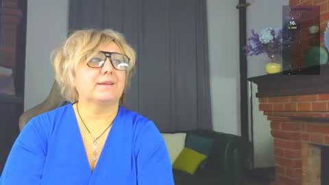 marta_wils online show from November 26, 2025, 2:56 am