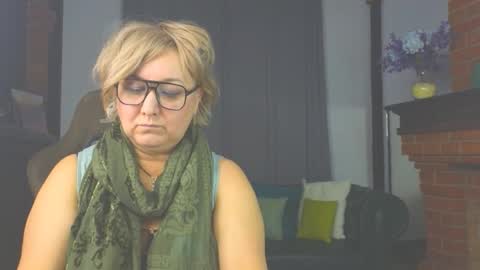 marta_wils online show from November 28, 2025, 4:48 am