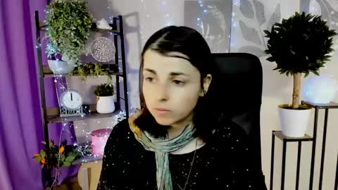 martaedams online show from May 5, 2026, 6:32 am