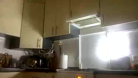 Snapshot of martaluna_ chatting on October 28, 2025, 6:54 pm Marta online show from October 28, 2025, 6:54 pm