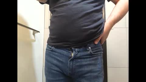 Snapshot of marti697 chatting on March 6, 2025, 8:37 pm marti697 online show from March 6, 2025, 8:37 pm