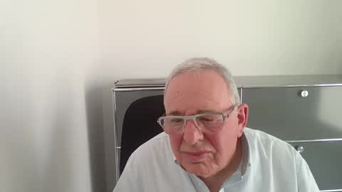 martin_1947 online show from May 25, 2026, 1:50 pm