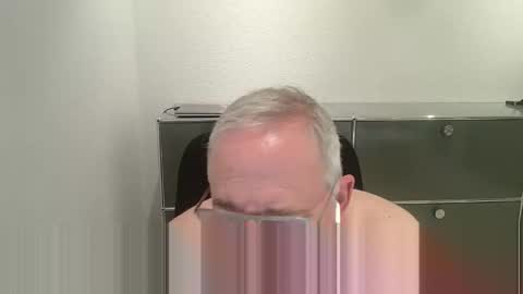 martin_1947 online show from June 6, 2026, 8:24 pm