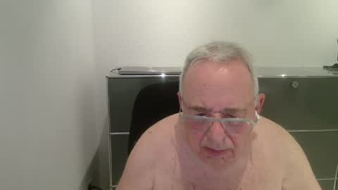 martin_1947 online show from June 29, 2026, 8:53 pm
