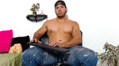 Martin instagrammartinfiit online show from March 4, 2025, 3:33 am