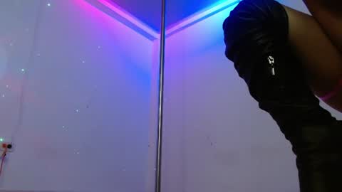 100 explicit here. follow  online show from July 2, 2026, 11:11 pm