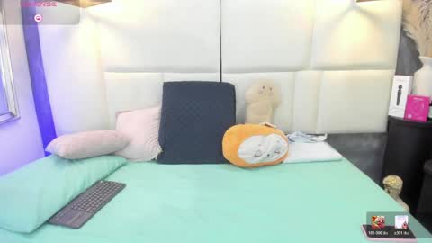 Martina  online show from May 11, 2026, 1:28 pm