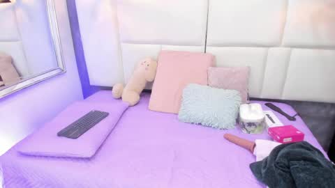 Martina  online show from May 27, 2026, 12:13 pm