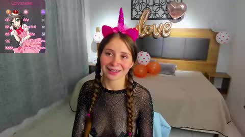  M A R T I N A  online show from September 9, 2025, 12:26 pm