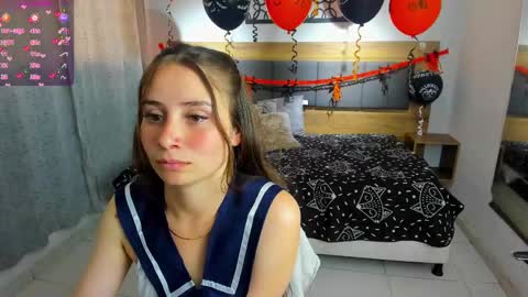  M A R T I N A  online show from October 9, 2025, 12:58 pm