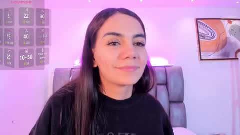 Martina online show from December 5, 2025, 2:25 pm