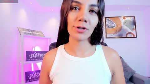 Snapshot of martina_mancinii chatting on May 12, 2026, 2:58 pm Martina online show from May 12, 2026, 2:58 pm