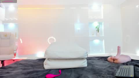 Snapshot of martina_mayers chatting on December 26, 2024, 8:42 pm Martina online show from December 26, 2024, 8:42 pm