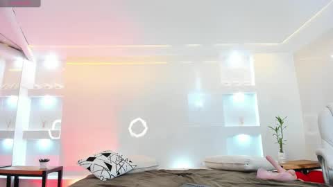 Snapshot of martina_mayers chatting on February 17, 2025, 8:15 pm Martina online show from February 17, 2025, 8:15 pm