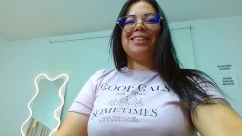 Hey im martina online show from March 9, 2025, 6:17 am
