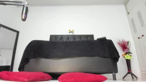 Martina online show from May 16, 2026, 12:29 am