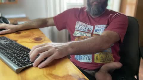 Snapshot of martincito22xl chatting on October 3, 2025, 2:14 pm Martincito online show from October 3, 2025, 2:14 pm