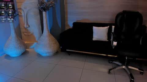 Martinna Bonnet online show from February 1, 2025, 1:30 pm