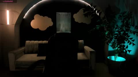 Martinna Bonnet online show from March 8, 2025, 10:54 am