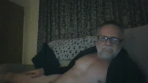 martinrgbxxxx online show from October 5, 2025, 9:02 pm