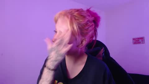                      100   online show from November 24, 2025, 5:40 am