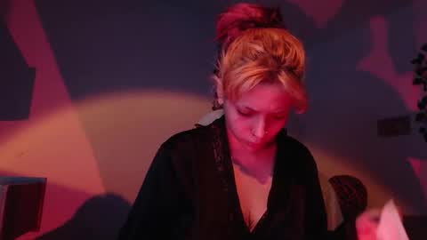                      100   online show from December 14, 2025, 5:57 am