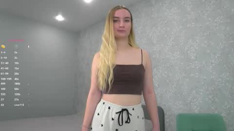 Snapshot of mary_laand chatting on October 16, 2025, 2:56 am Mary . online show from October 16, 2025, 2:56 am