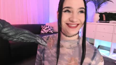 Snapshot of mary_lori chatting on February 5, 2026, 7:46 am Mary online show from February 5, 2026, 7:46 am