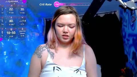 Snapshot of mary_lunar chatting on October 6, 2025, 8:17 pm Mary online show from October 6, 2025, 8:17 pm