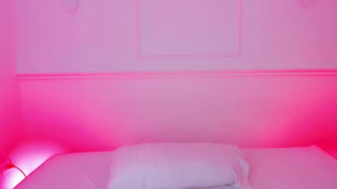 Maria online show from September 19, 2025, 2:24 am