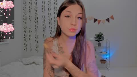 Maryana online show from December 7, 2024, 6:04 pm