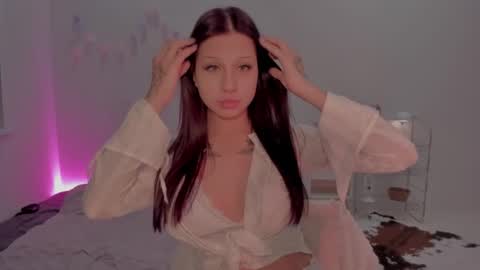 Maryana online show from October 3, 2025, 7:55 pm