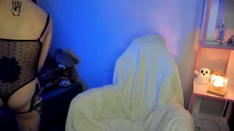 Mary GTM3Mon Wed Thu Sat Sun 0400 am-1030pm online show from October 29, 2025, 1:08 am