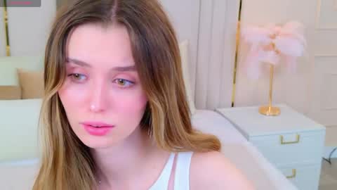 Snapshot of marybeth_snow chatting on May 5, 2026, 5:43 pm Marybeth online show from May 5, 2026, 5:43 pm