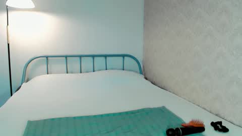 Anna online show from November 20, 2025, 6:57 am