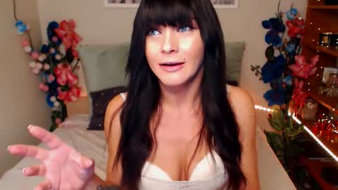 Snapshot of marydash chatting on September 30, 2025, 11:21 pm Mary online show from September 30, 2025, 11:21 pm