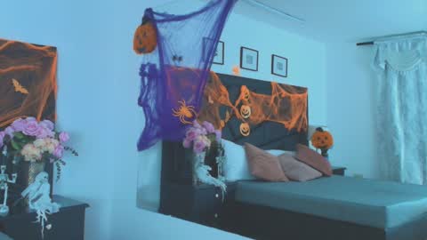       online show from October 24, 2025, 1:35 am