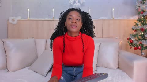 Snapshot of maryevans_ chatting on December 4, 2024, 1:31 pm online show from December 4, 2024, 1:31 pm