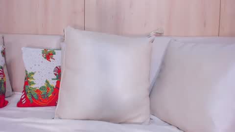 Snapshot of maryevans_ chatting on December 21, 2024, 3:42 pm online show from December 21, 2024, 3:42 pm