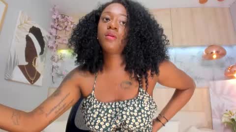 Snapshot of maryevans_ chatting on September 15, 2025, 12:27 pm online show from September 15, 2025, 12:27 pm