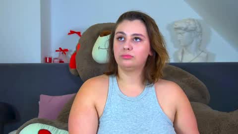 MaryMurrays online show from October 12, 2025, 7:13 pm