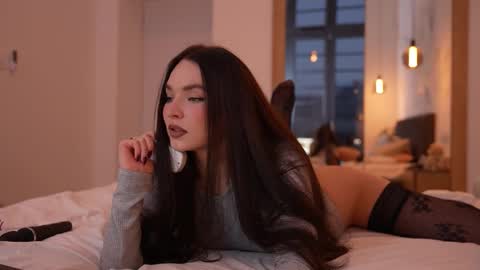 Marina online show from December 20, 2025, 3:08 pm