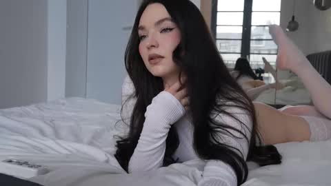 Snapshot of marypsiss chatting on March 17, 2026, 10:40 am Marina online show from March 17, 2026, 10:40 am