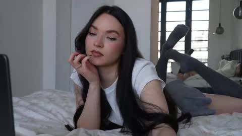 Snapshot of marypsiss chatting on April 10, 2026, 11:04 am Marina online show from April 10, 2026, 11:04 am