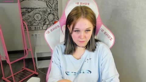 Snapshot of maryshiotta chatting on March 5, 2025, 4:13 am Mary online show from March 5, 2025, 4:13 am