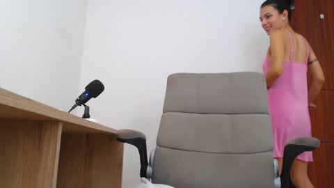 Snapshot of marysuz chatting on January 31, 2025, 2:49 pm 3 online show from January 31, 2025, 2:49 pm