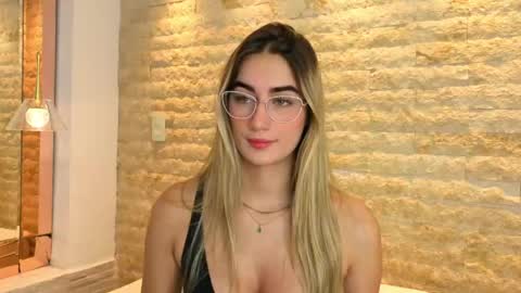 Snapshot of maryy_campbell chatting on May 21, 2026, 11:28 am maryy campbell online show from May 21, 2026, 11:28 am